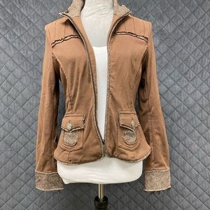 - Straight up Foreign Policy! Perfect for the brave who want to stand!👍💯